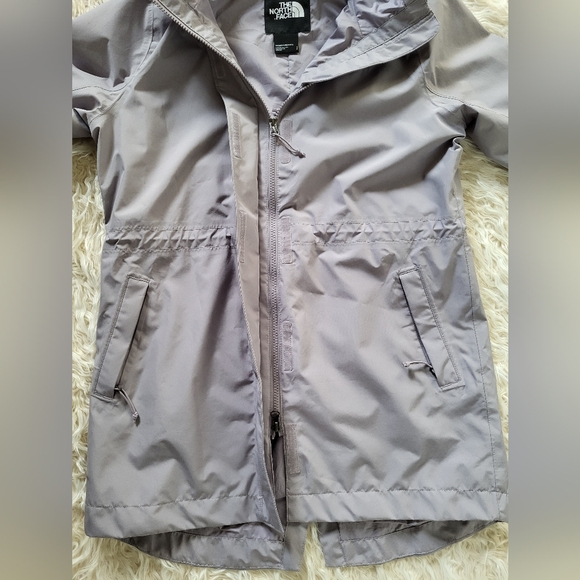 The North Face Women’s Rain Parka Size SP - Picture 8 of 16